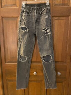 American Eagle Outfitters Women's Distressed Gray Straight Leg Jeans